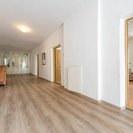 Cristlpek Apartment *